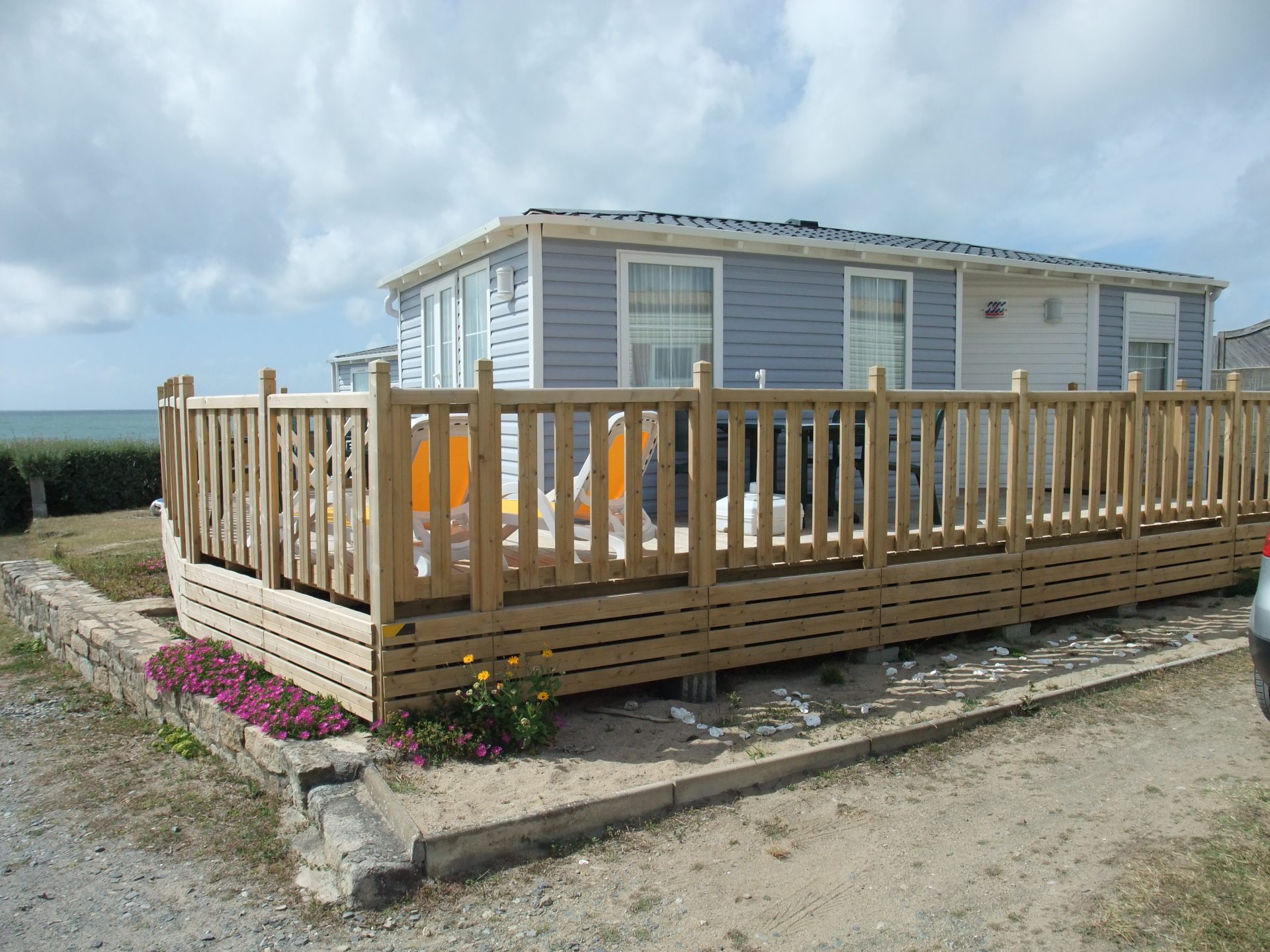 La Falaise Campsite: Sea front mobile home rental 131